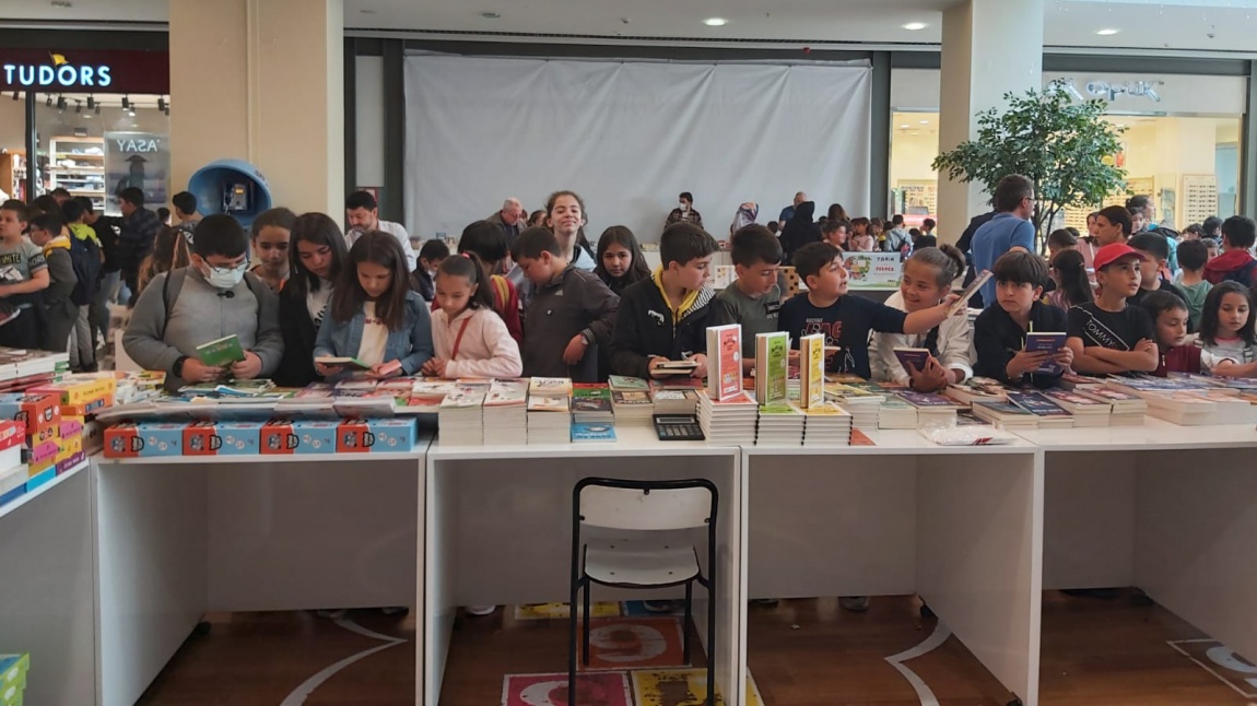 Kütahya Çocuk Kitap Fuarına Gezi Düzenledik